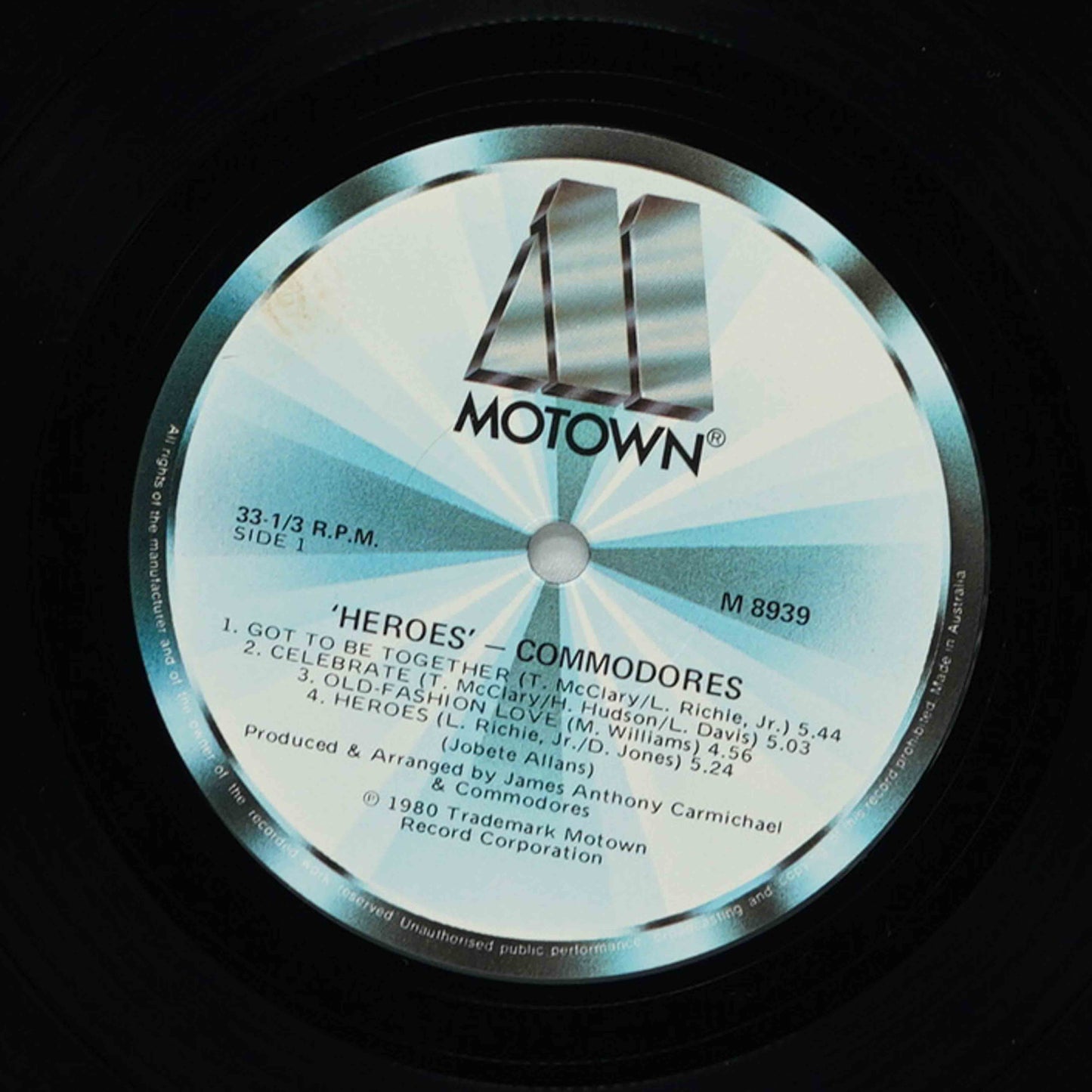Commodores – Heroes