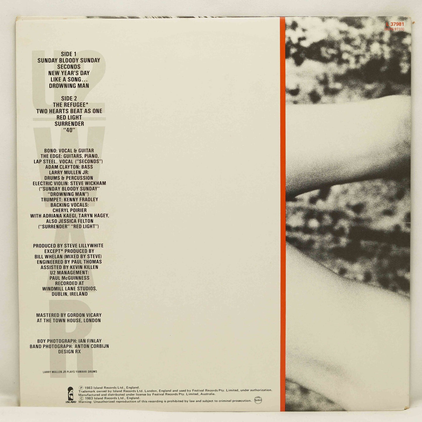 U2 – War