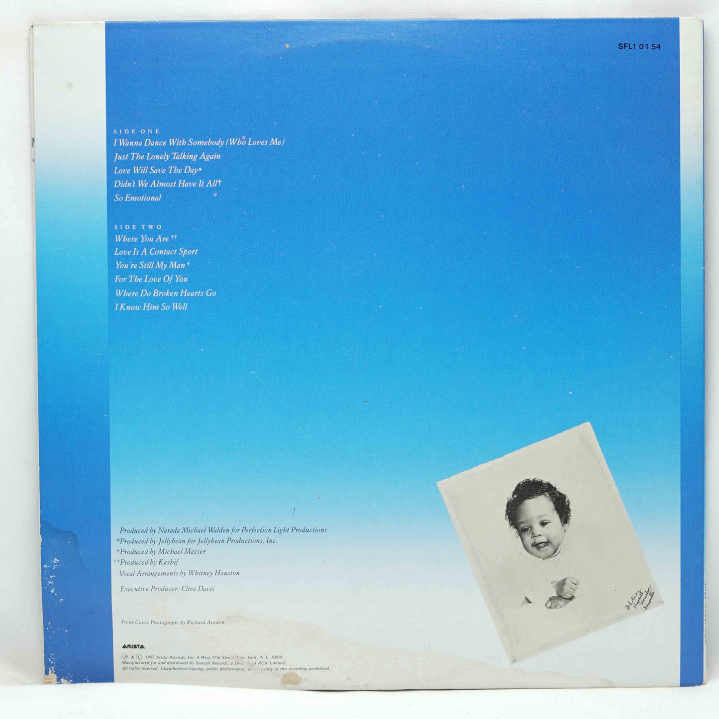 Whitney Houston – Whitney