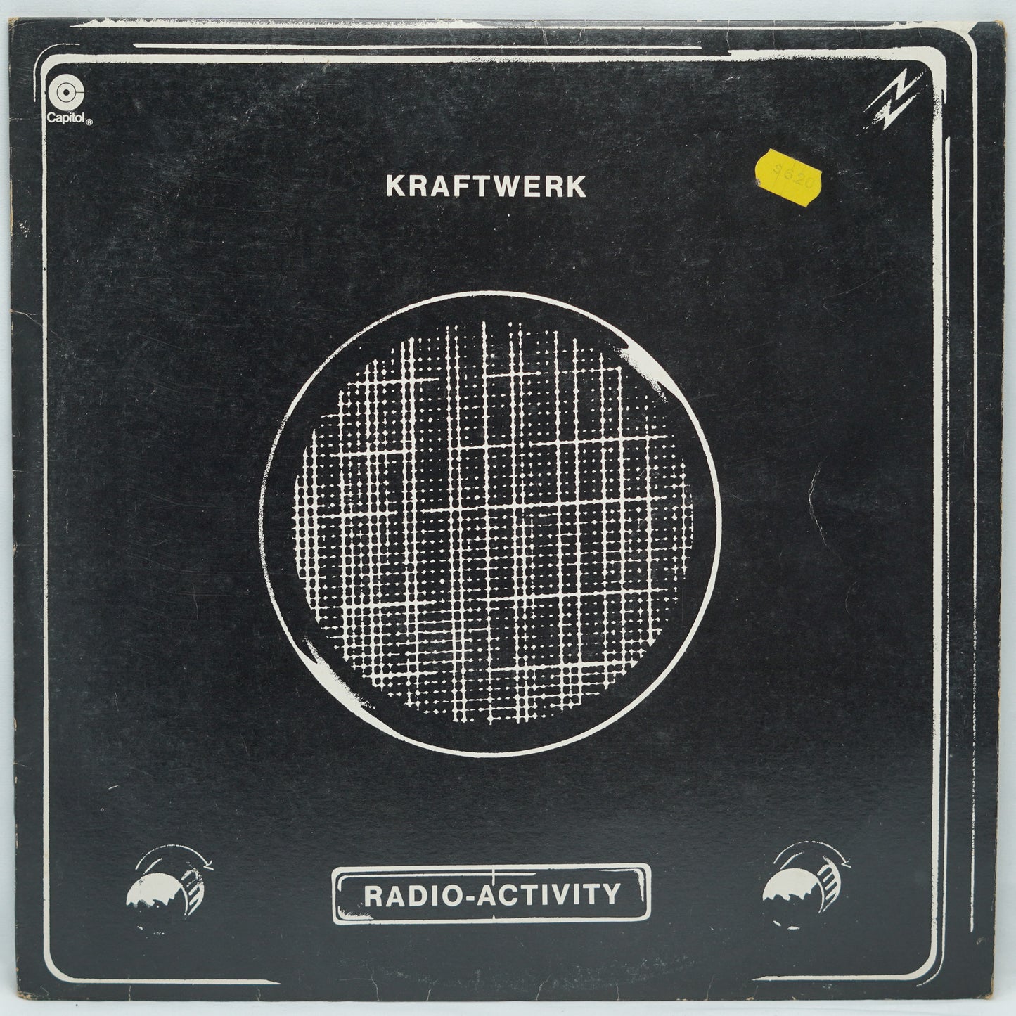 Kraftwerk – Radio-Activity