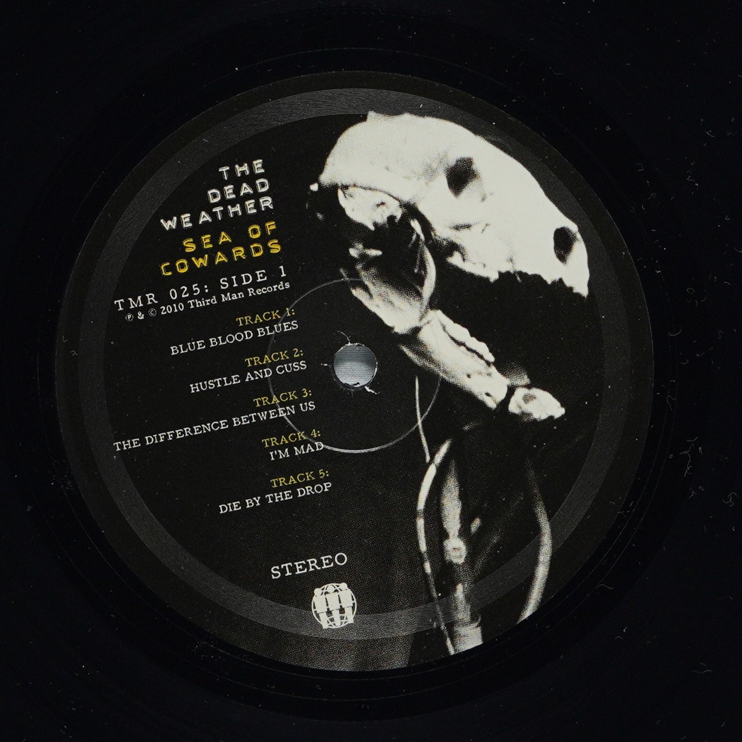 The Dead Weather – Sea Of Cowards