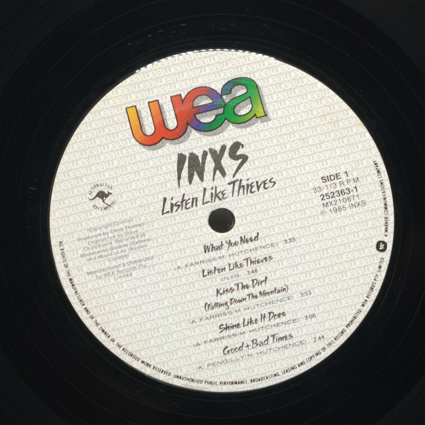 INXS – Listen Like Thieves