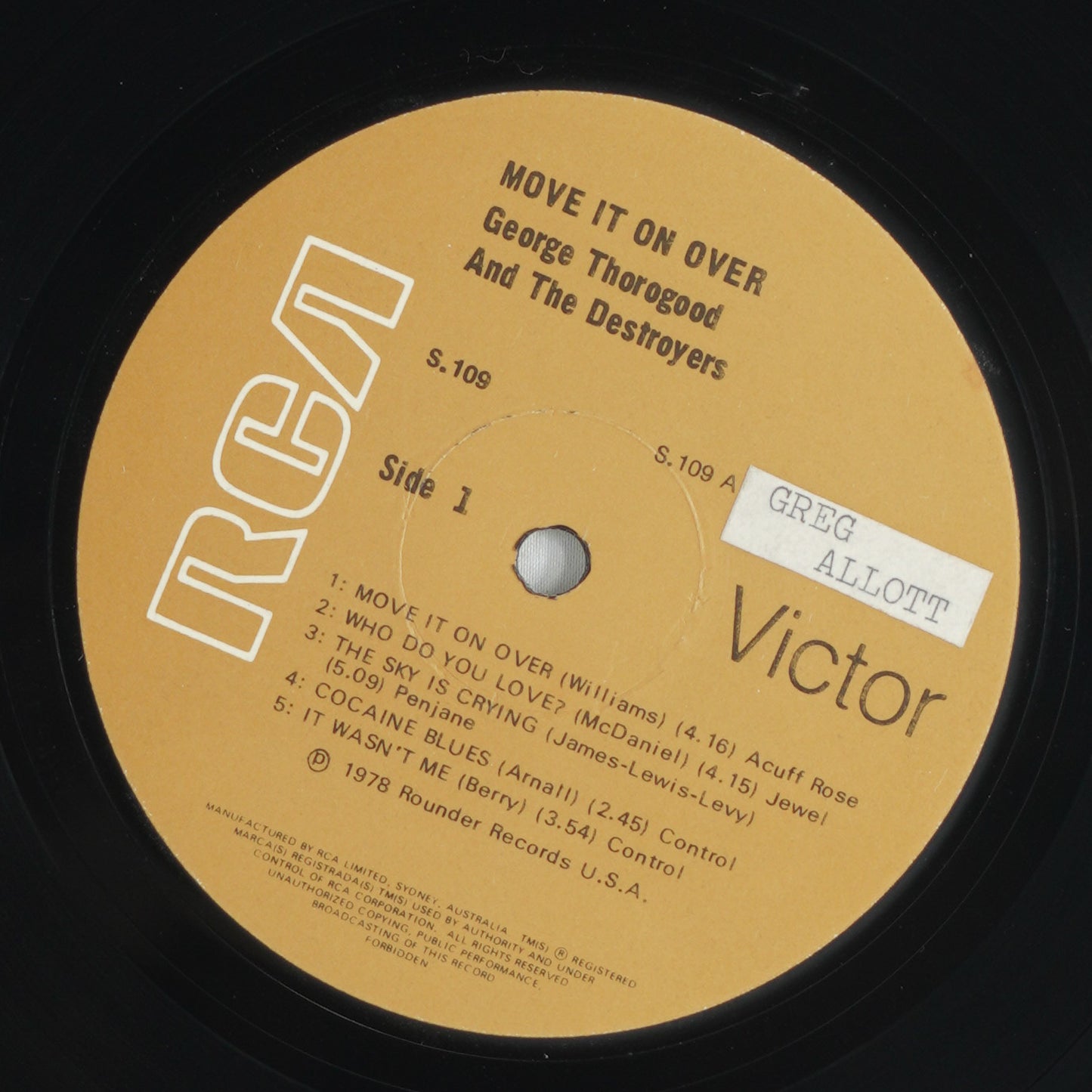 George Thorogood And The Destroyers – Move It On Over