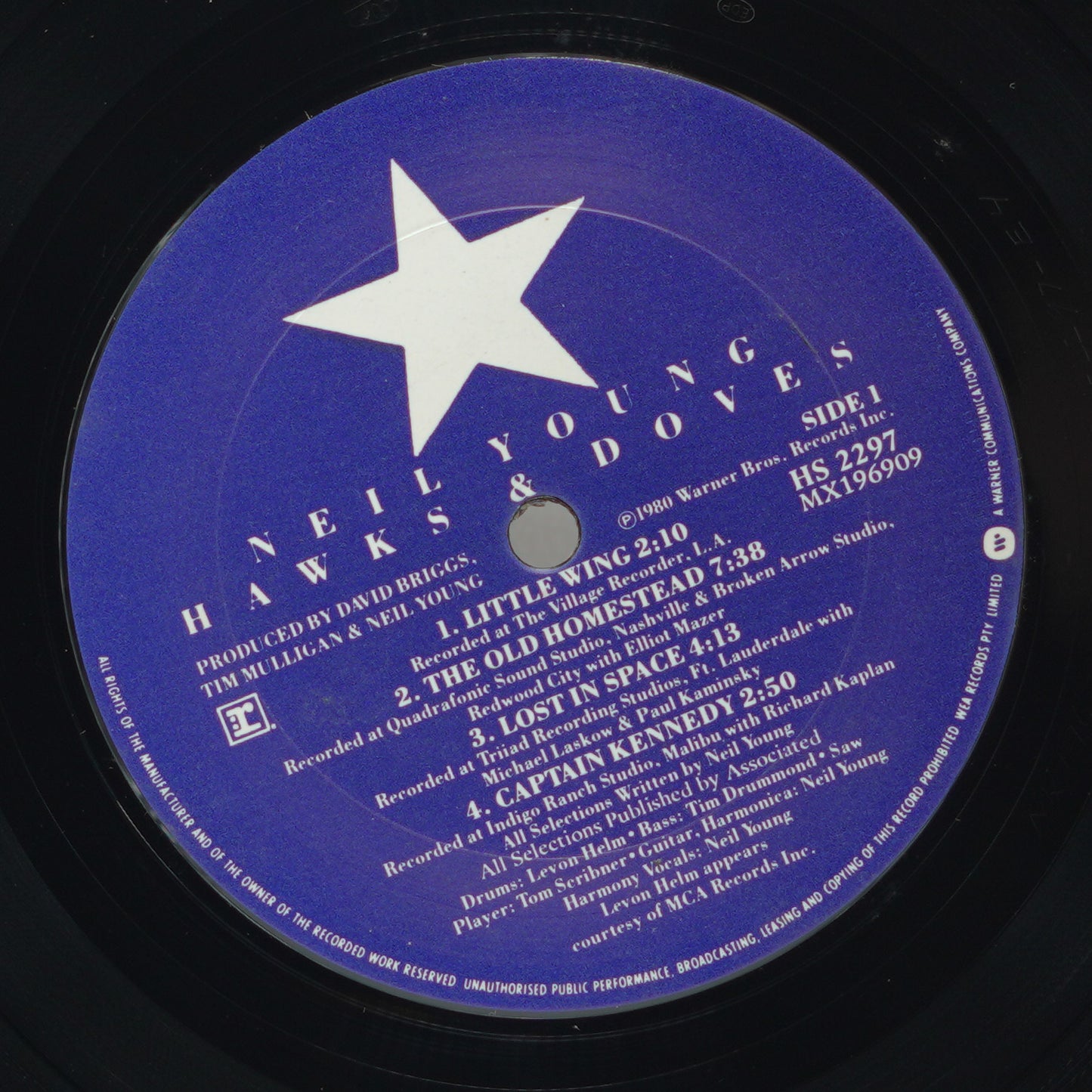 Neil Young – Hawks & Doves