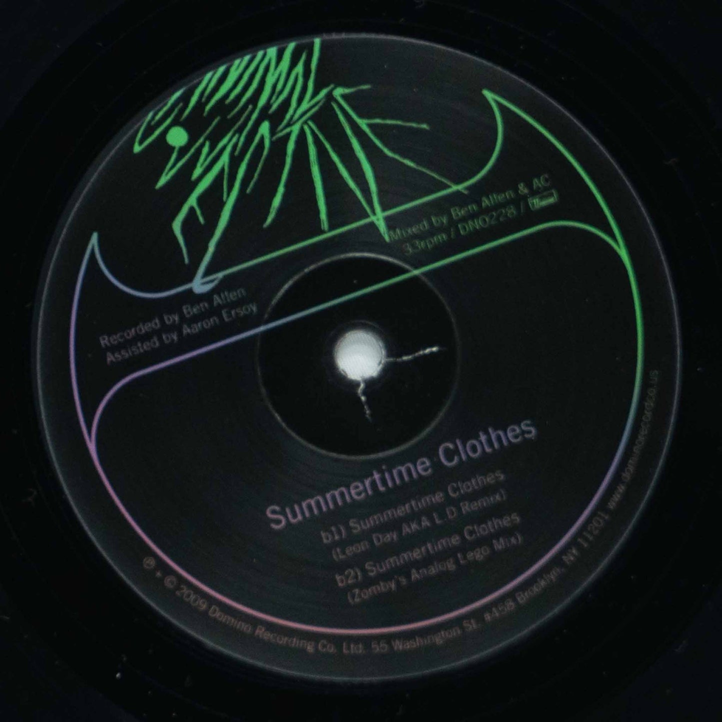 Animal Collective – Summertime Clothes