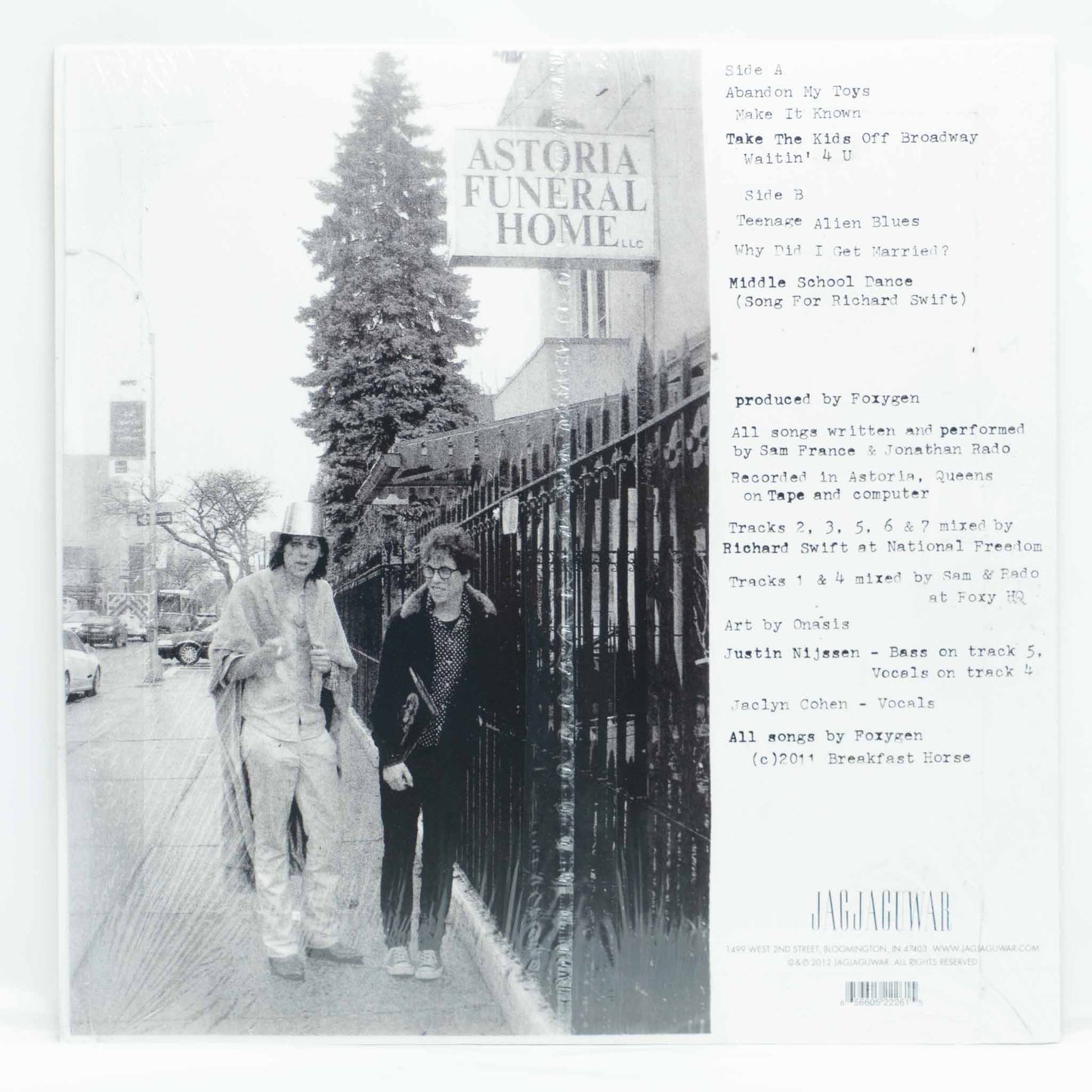 Foxygen – Take The Kids Off Broadway