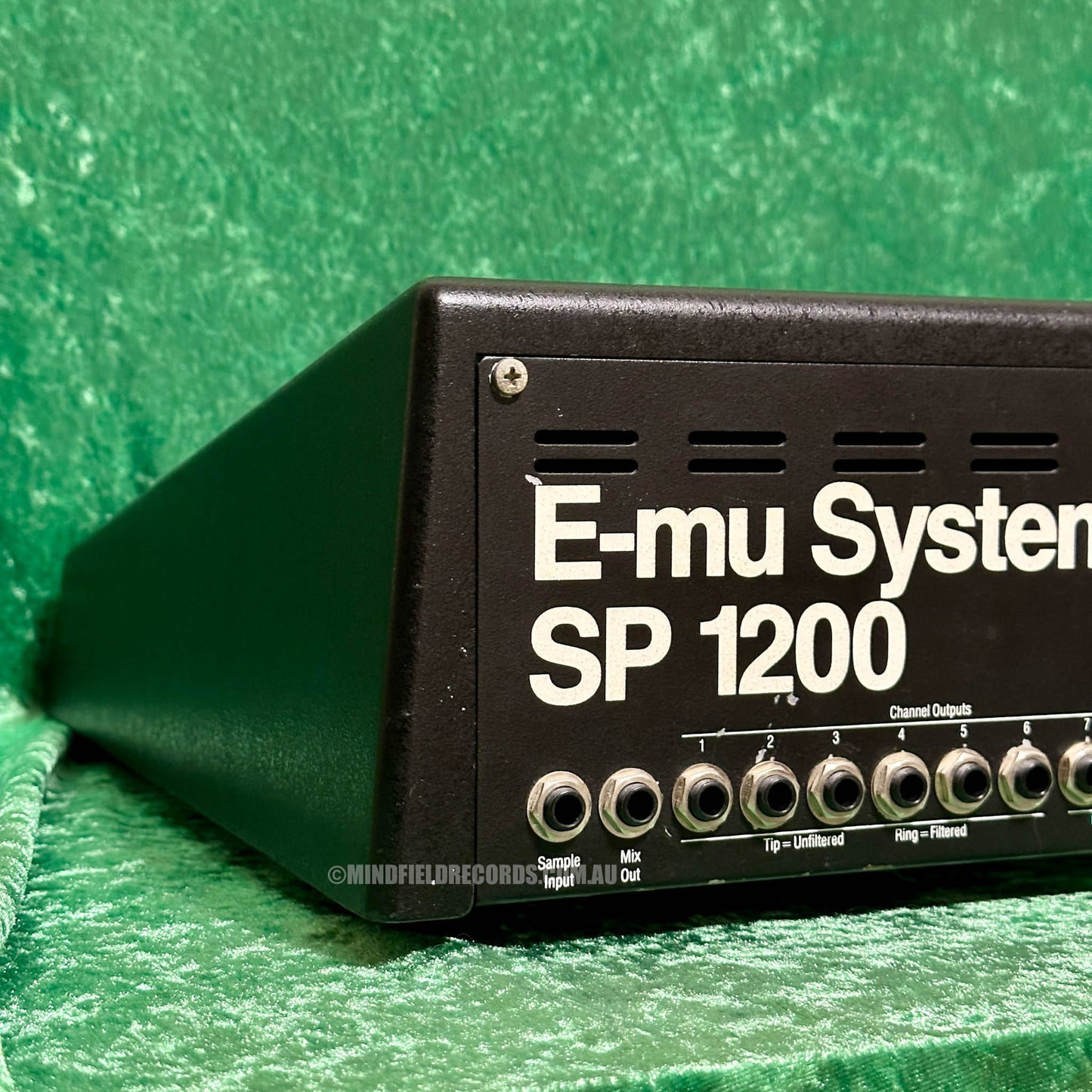E-MU Systems SP-1200 Drum Machine / Sampler