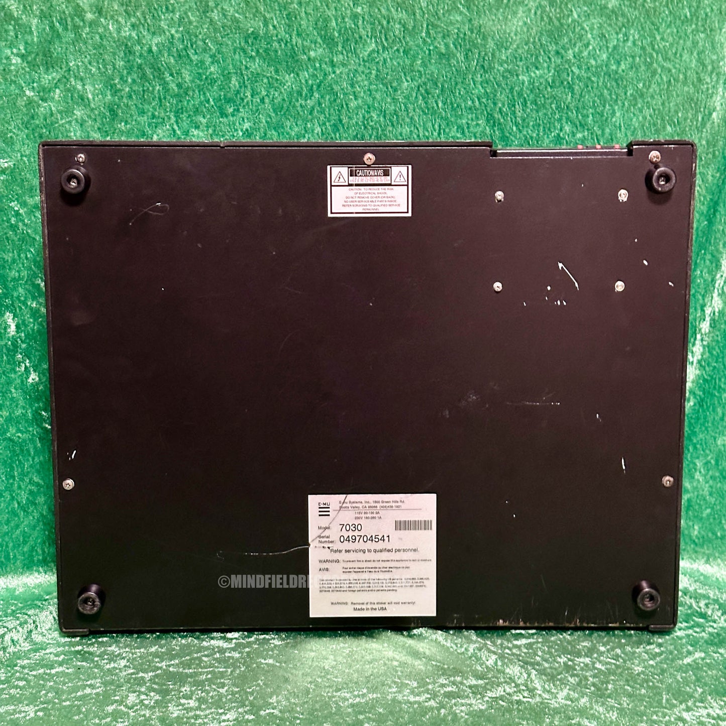 E-MU Systems SP-1200 Drum Machine / Sampler