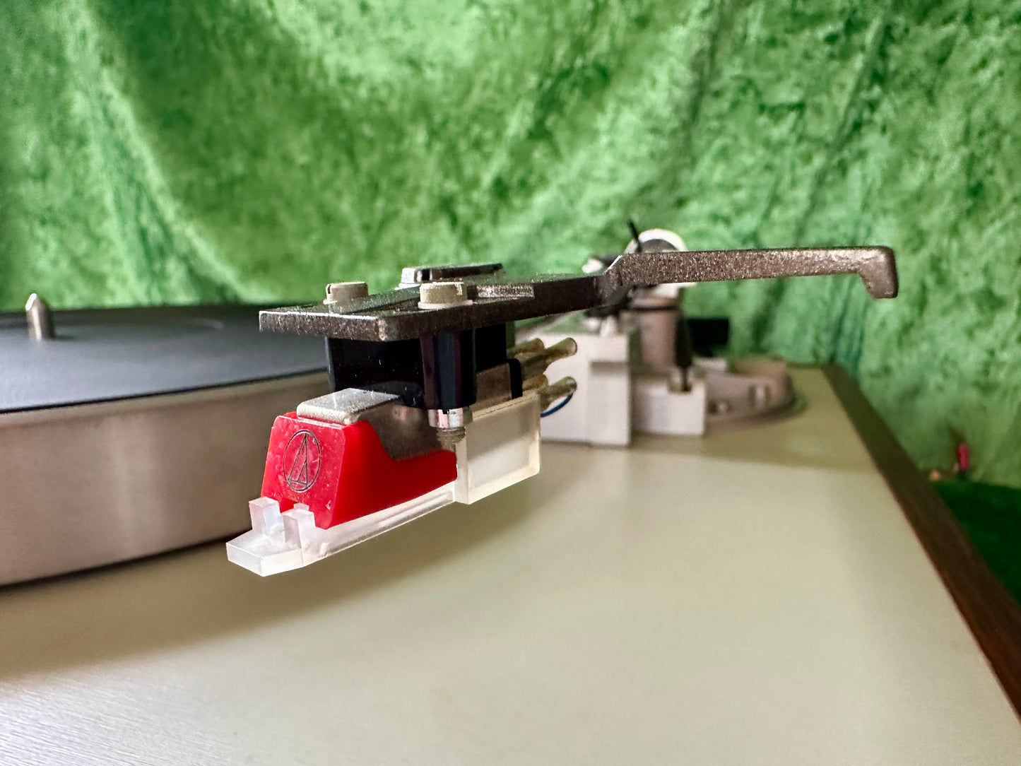 Luxman PD- 284 Turntable & L-30 Integrated Amplifier