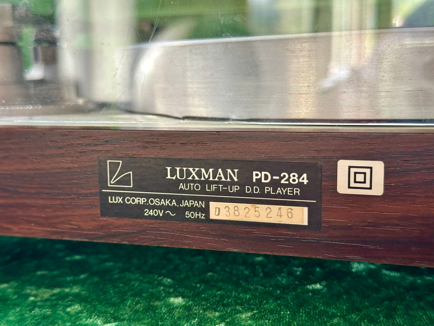 Luxman PD- 284 Turntable & L-30 Integrated Amplifier