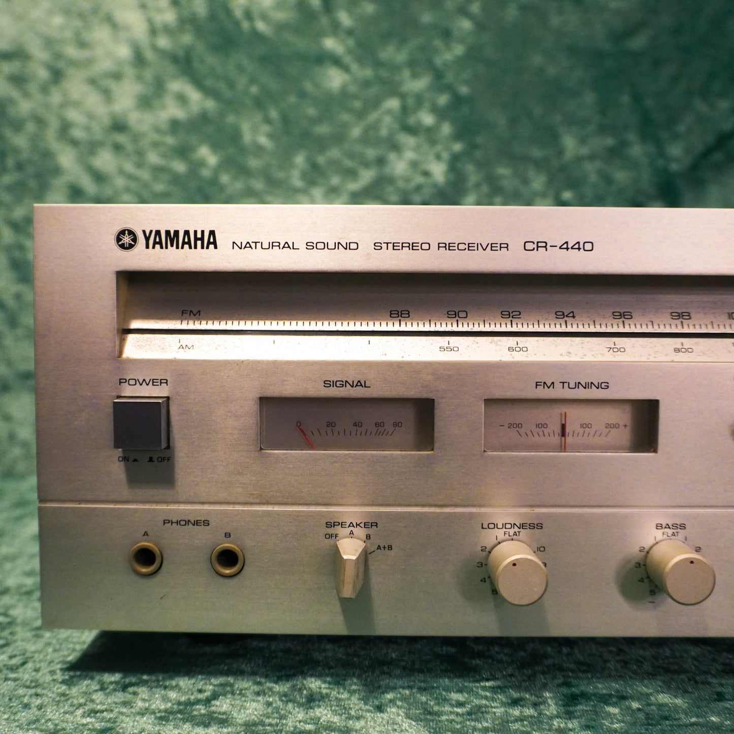 Yamaha CR-440 Natural Sound Stereo Receiver / Amplifier in
