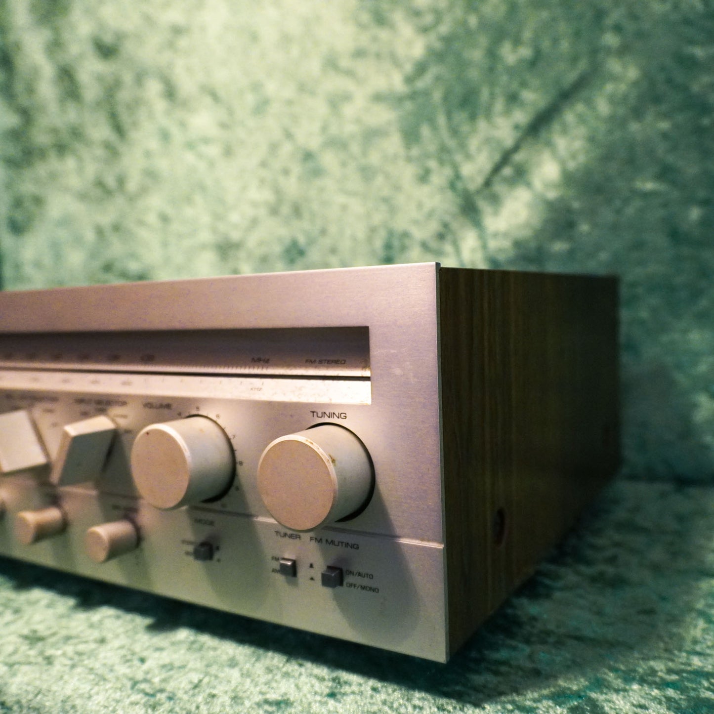 Yamaha CR-440 Natural Sound Stereo Receiver / Amplifier in