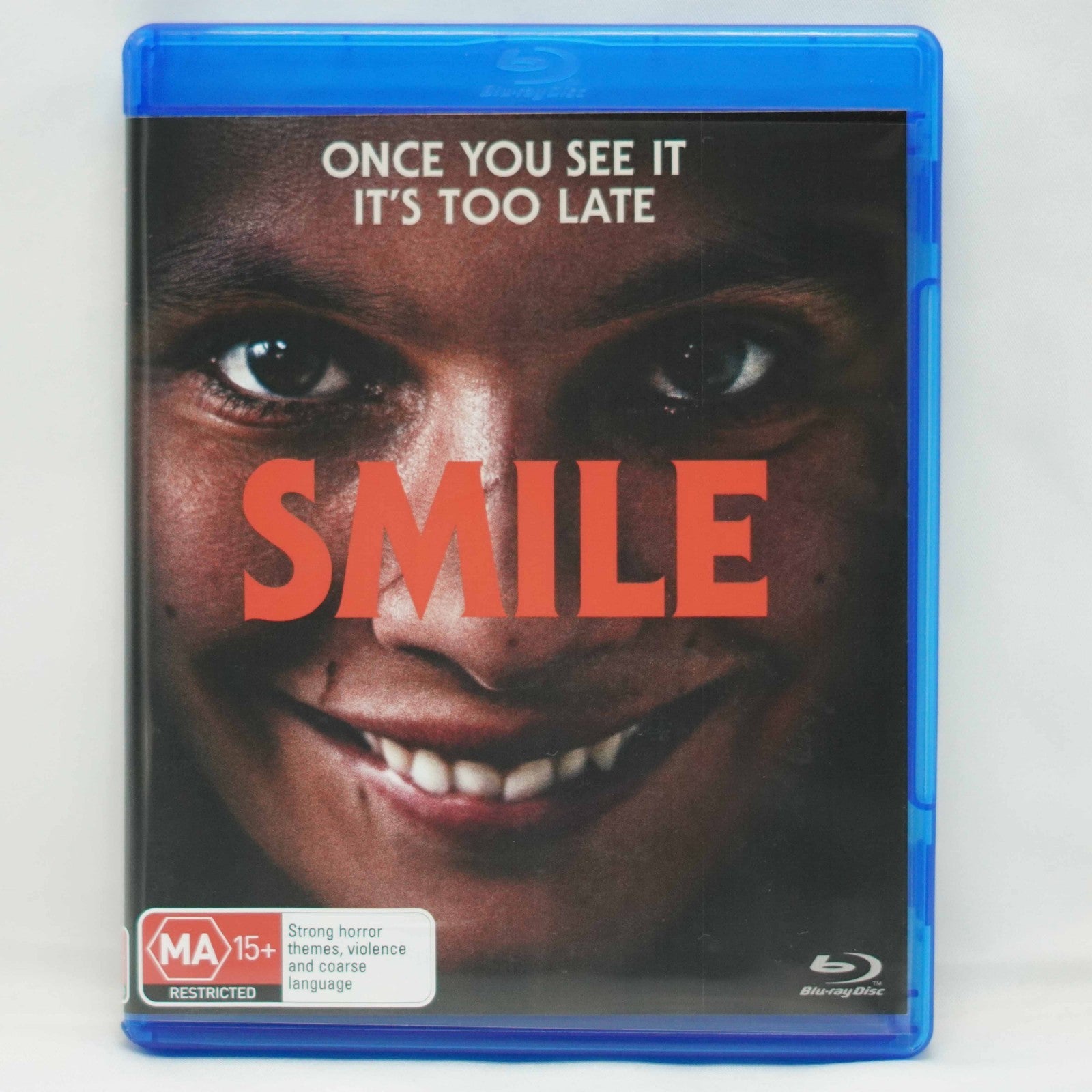 SMILE. Blu-Ray Region Free (A,B,C)