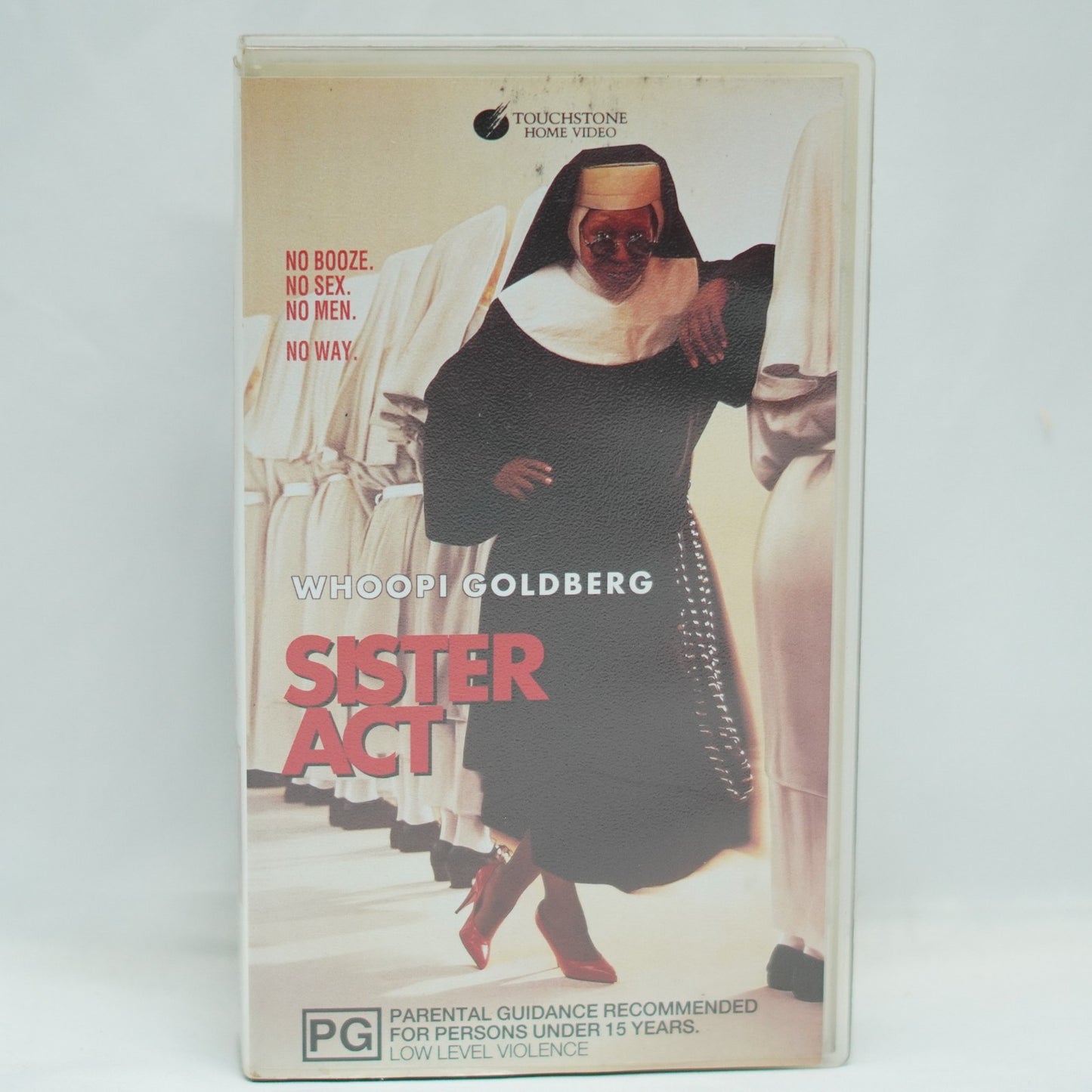 SISTER ACT - VHS Movie - Whoopi Goldberg, Maggie Smith Pre-owned B10