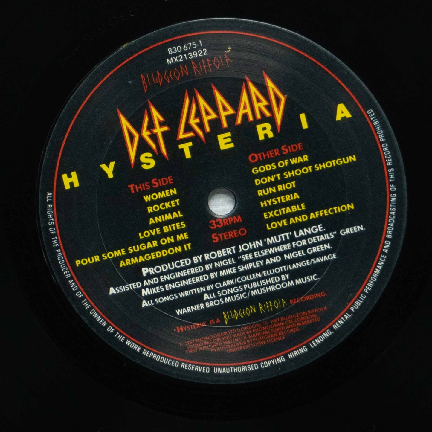 Def Leppard – Hysteria