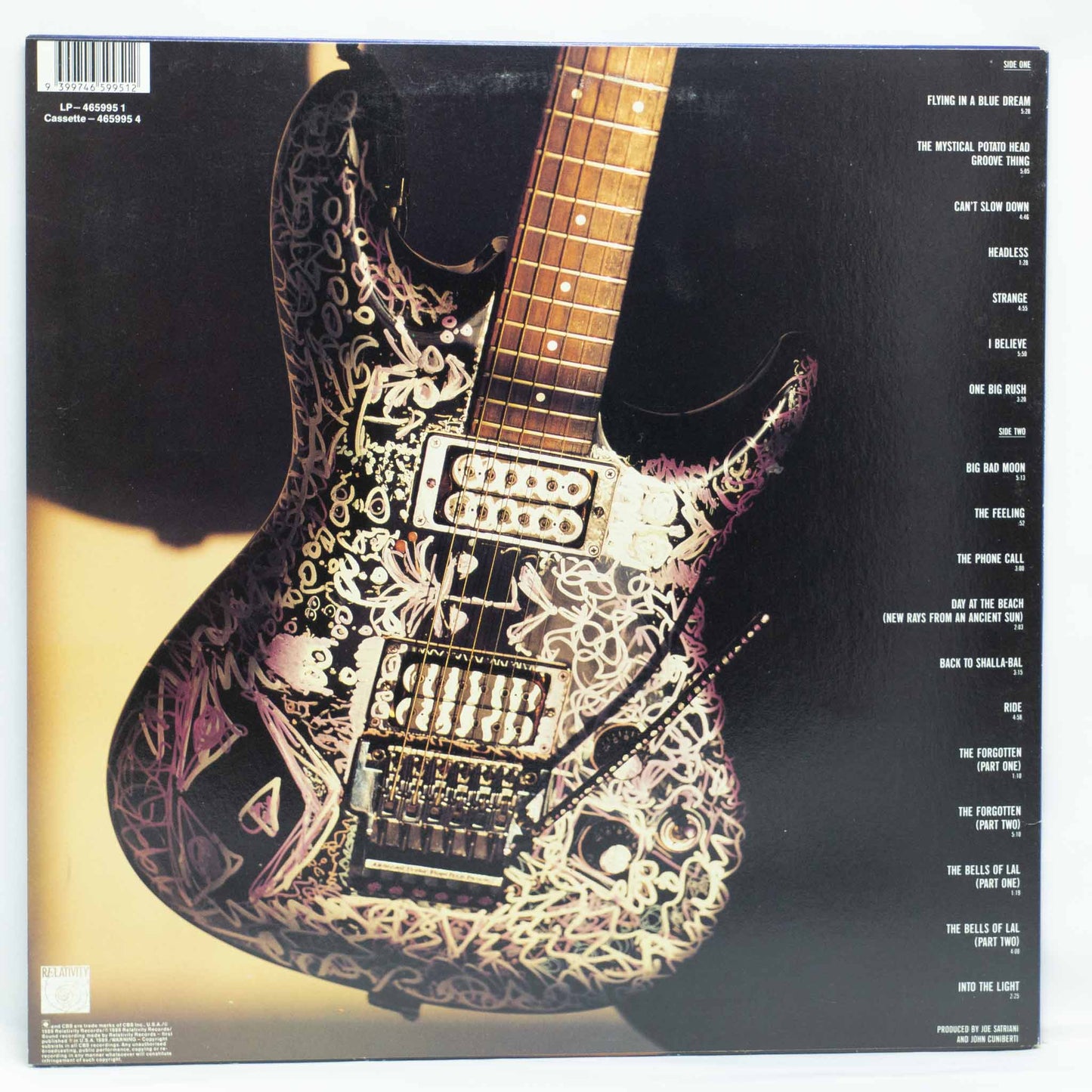 Joe Satriani – Flying In A Blue Dream
