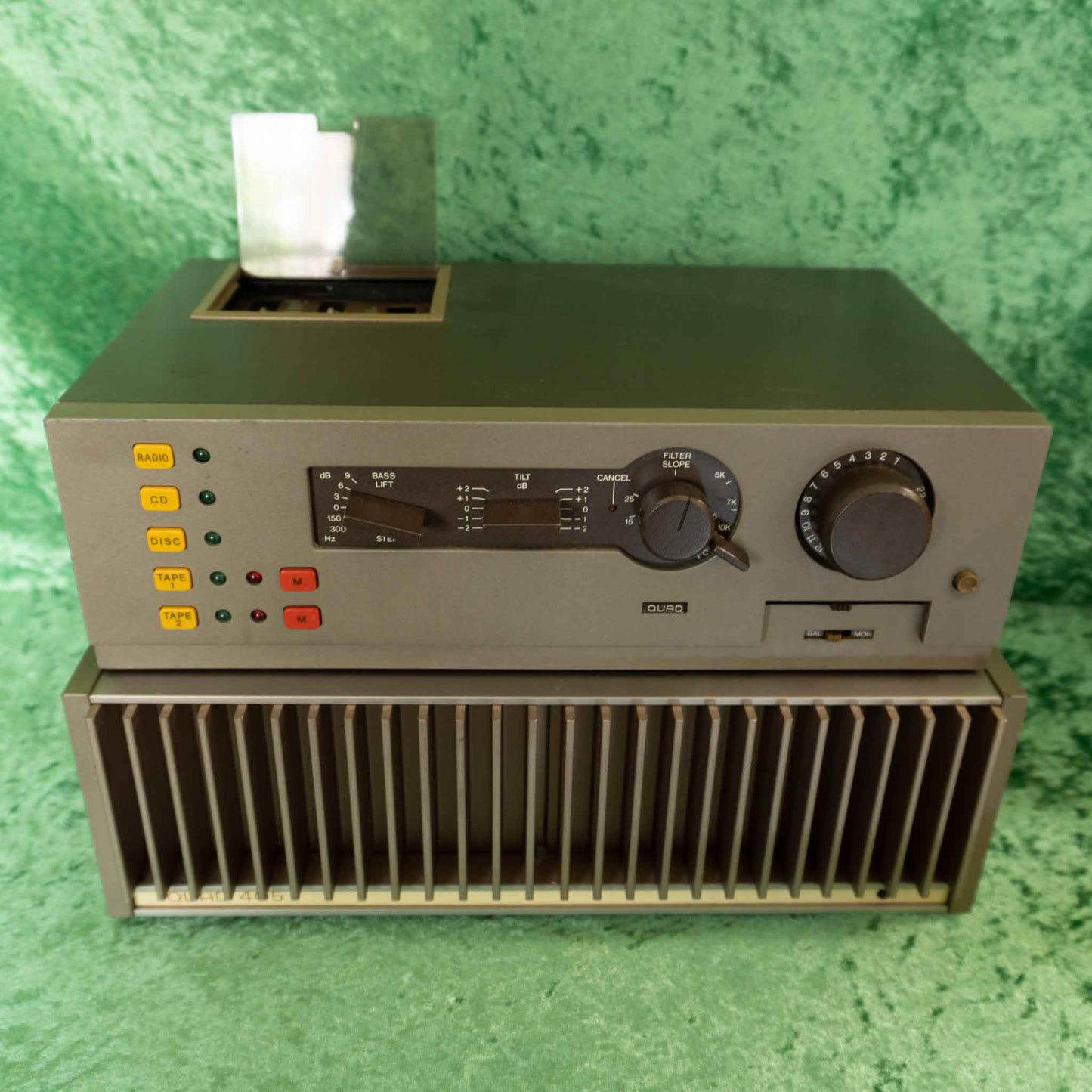 Quad 44 Preamplifier & 405 Power Amplifier
